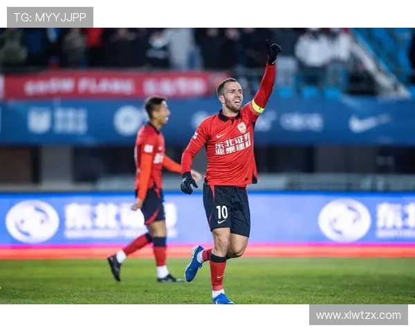 [国足]塞尔吉尼奥压哨驰援 伊万科维奇展笑颜.